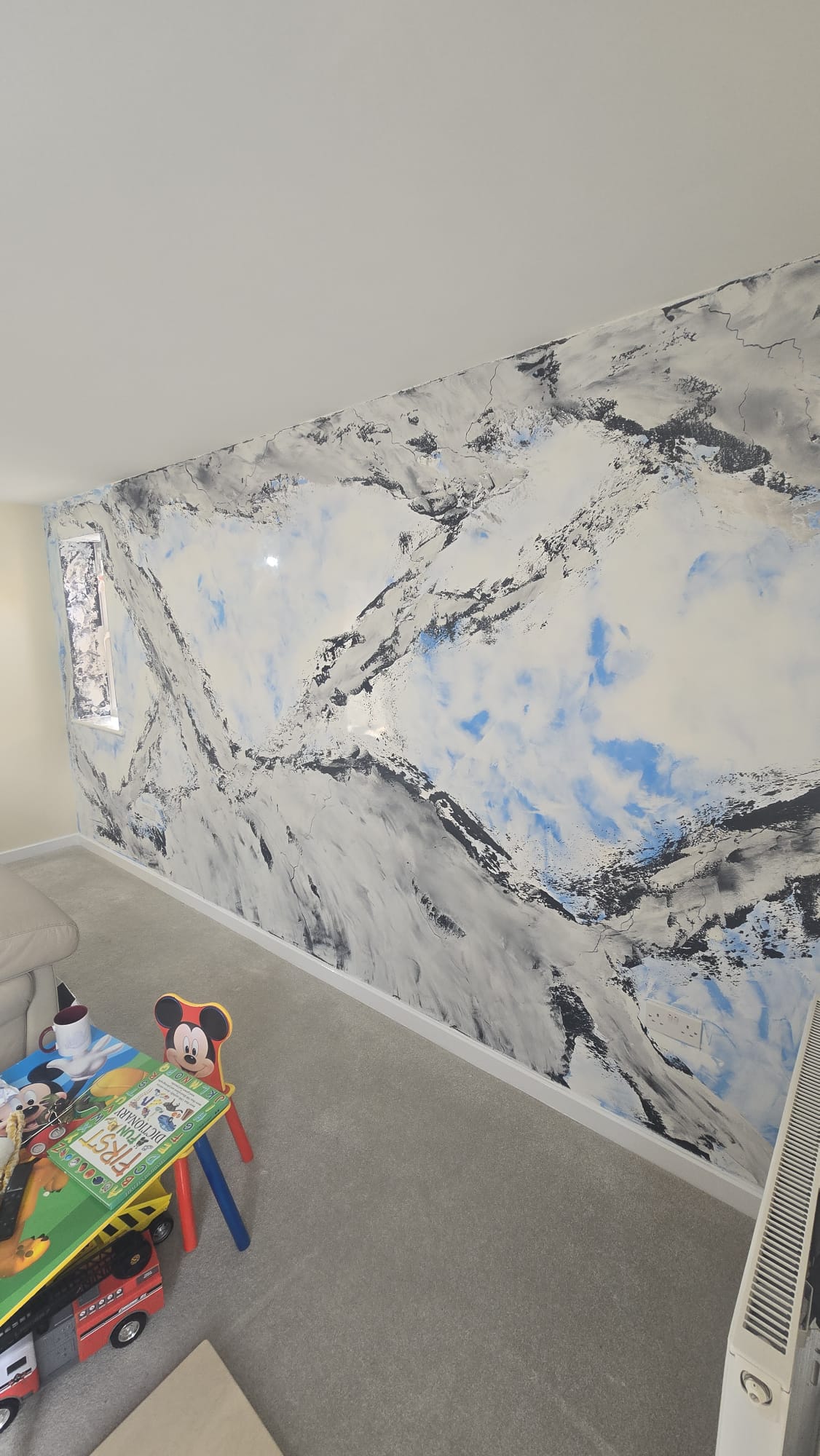 Artisan wall finish